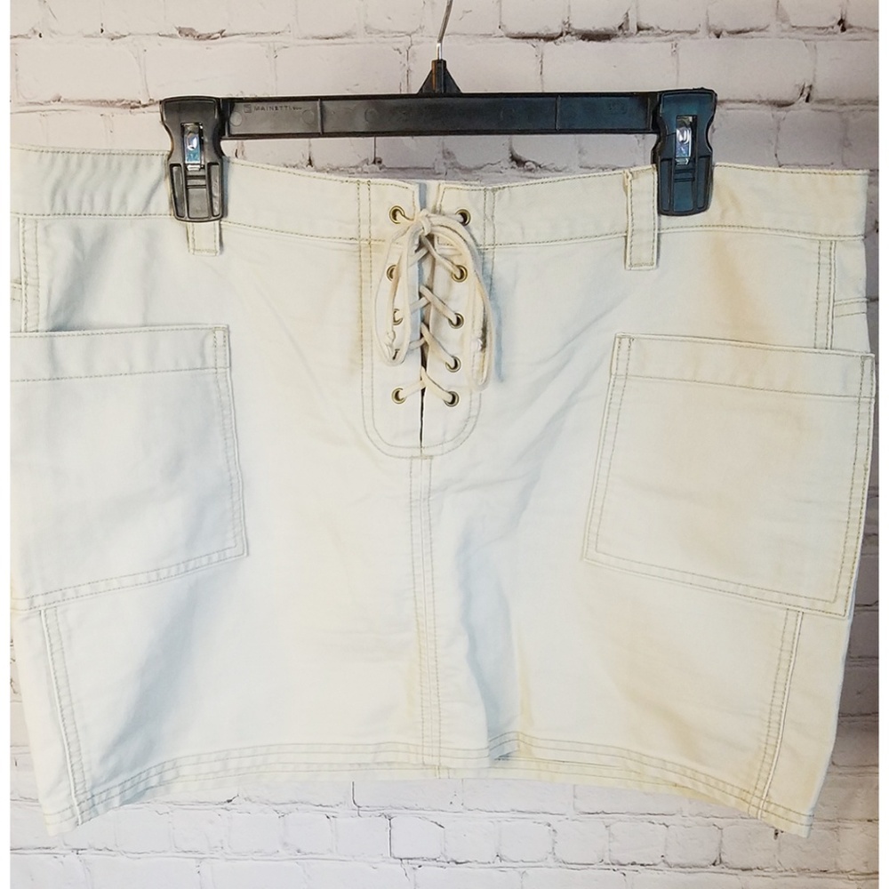 American Eagle khaki tan lace up skirt 14